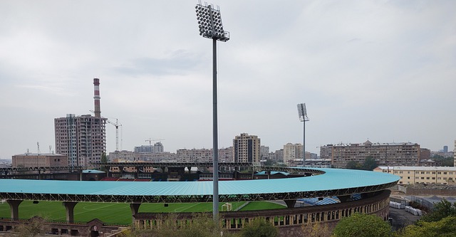 中进一步陷 中进一步陷