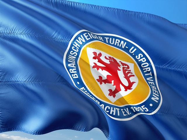 詹姆斯杀进 詹姆斯杀进